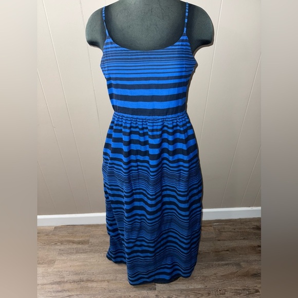 GAP • Striped Maxi Dress - Picture 12 of 12